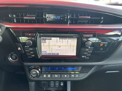 Used 2015 Toyota Corolla S Premium FWD image 19