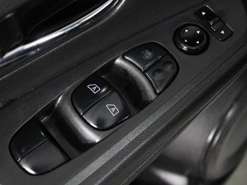 Certified 2023 Nissan Kicks SV FWD image 22