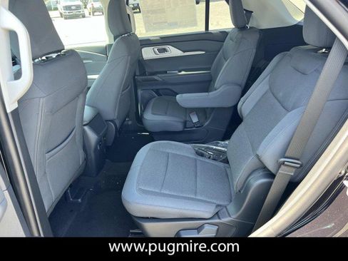 New 2026 Ford Explorer Active image 13