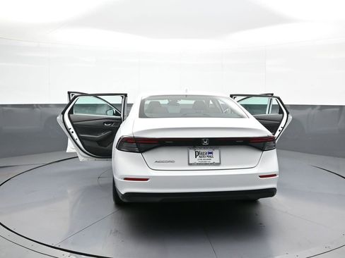 Certified 2023 Honda Accord EX image 47