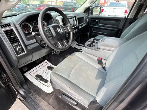 Used 2017 RAM 1500 Express w/ Express Value Package AWD/4WD image 21
