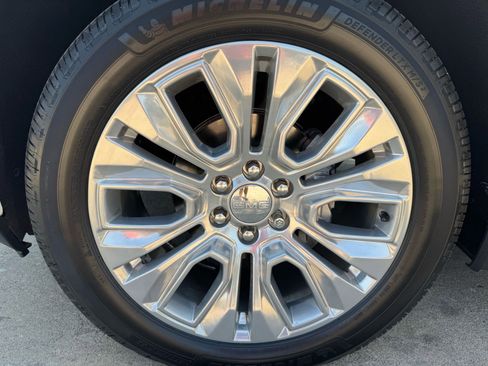 Used 2021 GMC Sierra 1500 Denali w/ Denali Ultimate Package image 38