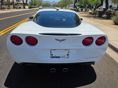 Used 2005 Chevrolet Corvette Coupe w/ Preferred Equipment Group RWD image 12