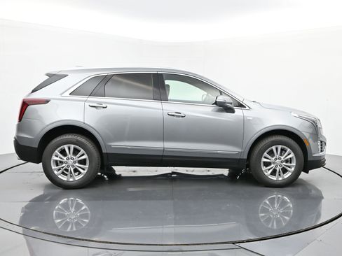 New 2025 Cadillac XT5 Luxury AWD/4WD image 6