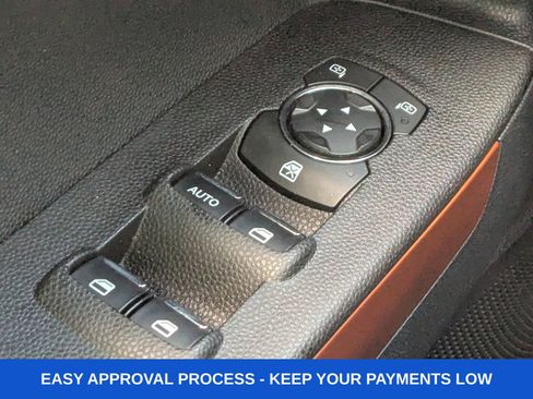 Used 2021 Ford EcoSport SE w/ SE Appearance Package image 26