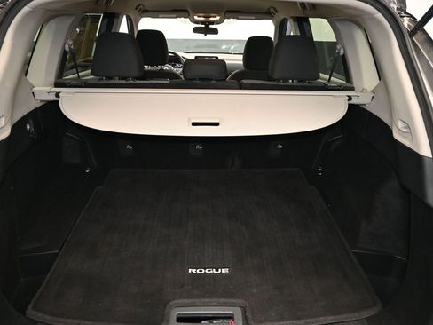 Used 2021 Nissan Rogue S image 12