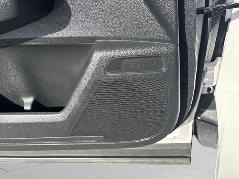 Used 2025 Honda CR-V EX-L image 23