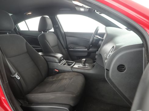 Used 2012 Dodge Charger SXT image 18