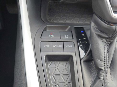 Certified 2023 Toyota RAV4 XLE Premium image 33