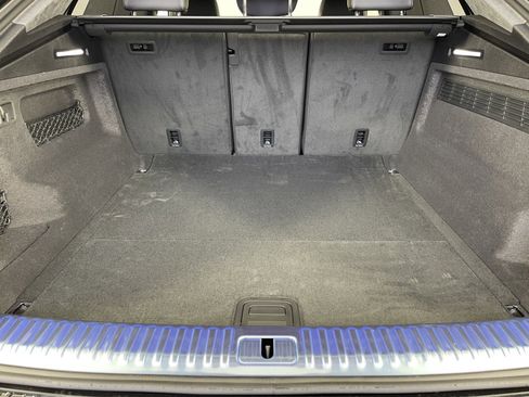 New 2025 Audi Q8 Prestige image 37