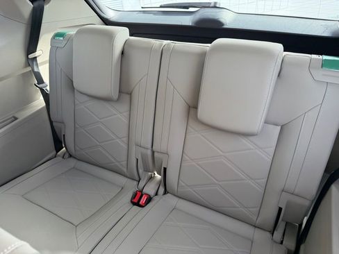 New 2026 Volkswagen Atlas SE FWD image 19