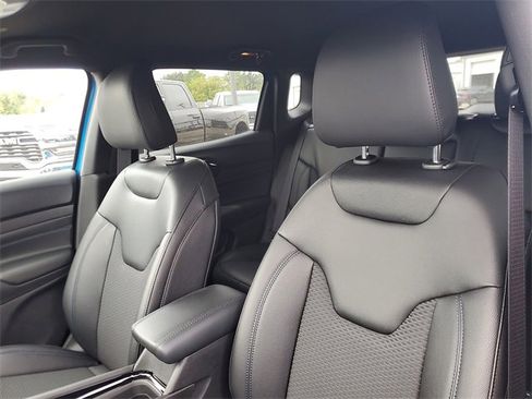 New 2026 Jeep Compass Latitude image 13