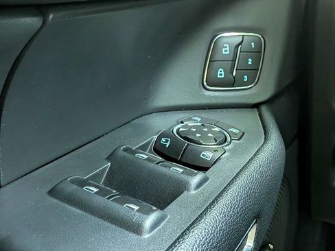 Used 2022 Ford Expedition XLT AWD/4WD image 27
