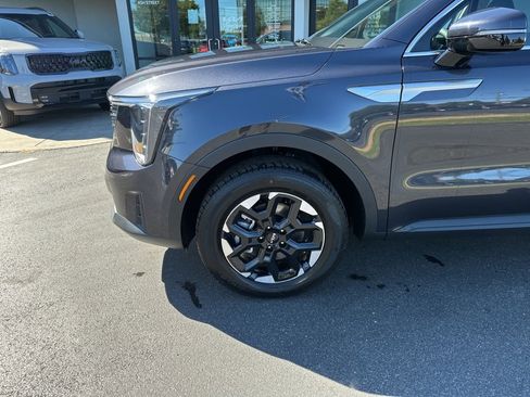 New 2026 Kia Sorento S image 11