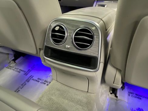 Used 2016 Mercedes-Benz S 550 4MATIC Sedan image 41