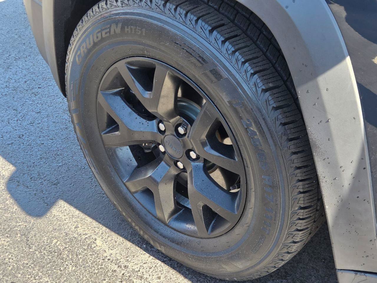 Used 2016 Jeep Cherokee Trailhawk w/ Comfort/Convenience Group AWD/4WD image 11