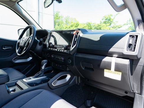New 2026 Nissan Frontier SV w/ Tow Package AWD/4WD image 29
