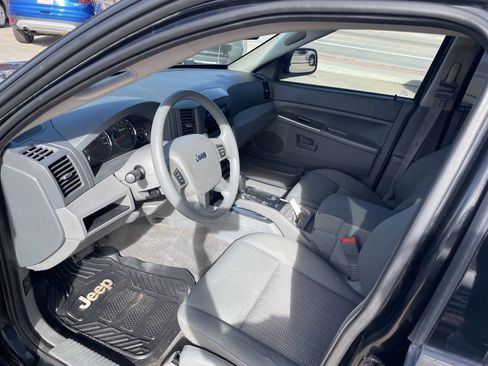 Used 2007 Jeep Grand Cherokee Laredo image 11