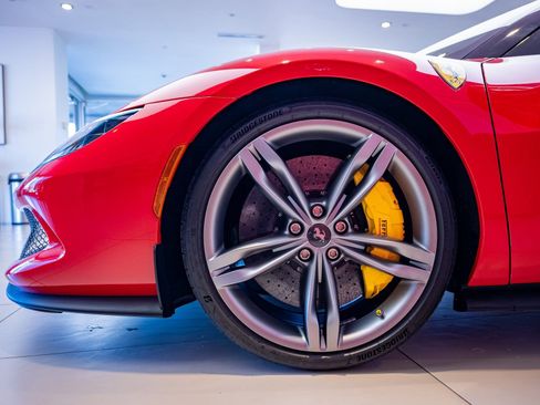Used 2024 Ferrari 296 GTB RWD image 3