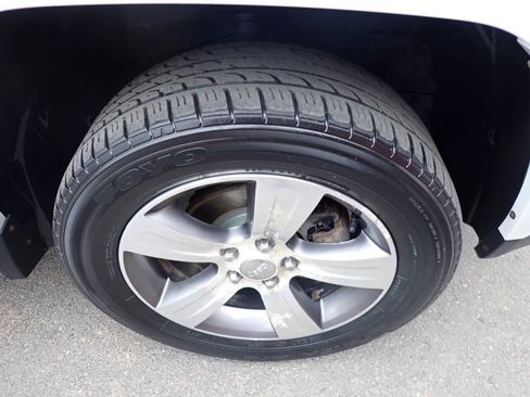 Used 2016 Jeep Compass High Altitude AWD/4WD image 11