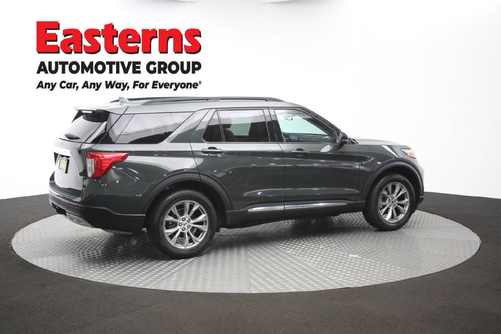 Used 2023 Ford Explorer XLT w/ Equipment Group 202A AWD/4WD image 49
