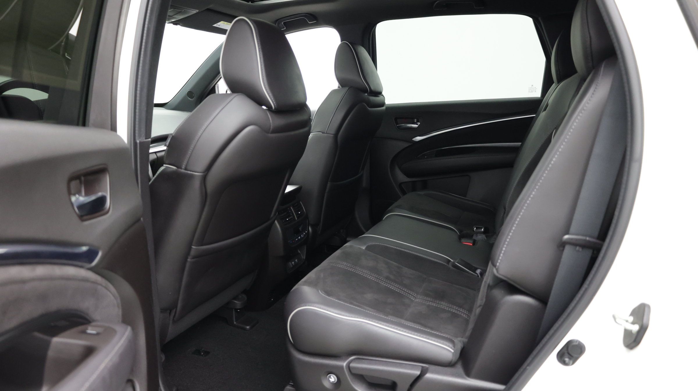 Used 2019 Acura MDX w/ Technology Package AWD/4WD image 30
