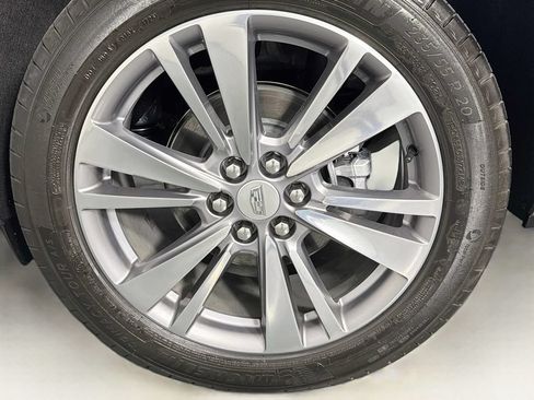 Used 2025 Cadillac XT6 Premium Luxury FWD image 32