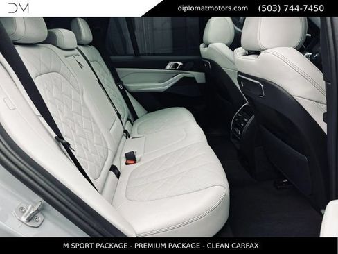 Used 2024 BMW X5 xDrive50e w/ M Sport Package AWD/4WD image 21