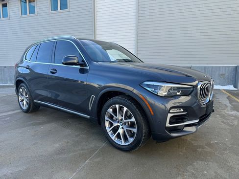 Used 2019 BMW X5 xDrive40i w/ Premium Package 2 image 1