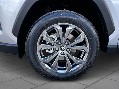 Used 2025 Toyota RAV4 Limited image 10