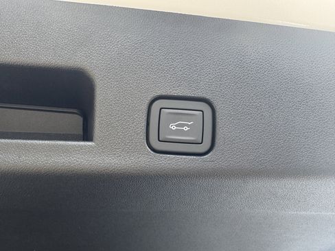 New 2026 Chevrolet Traverse LT w/ Driver Confidence Package image 7