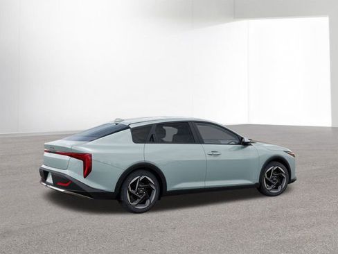 New 2025 Kia K4 EX image 6