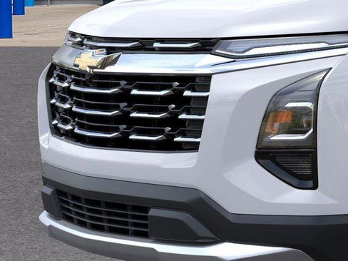 New 2026 Chevrolet Equinox LT image 13