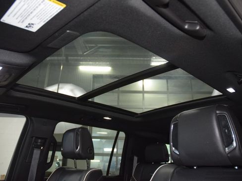Used 2024 Cadillac Escalade ESV Premium Luxury w/ LPO, Floor Liner Package AWD/4WD image 53
