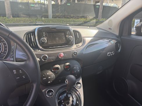 Used 2018 FIAT 500 Pop w/ Popular Equipment Package image 4