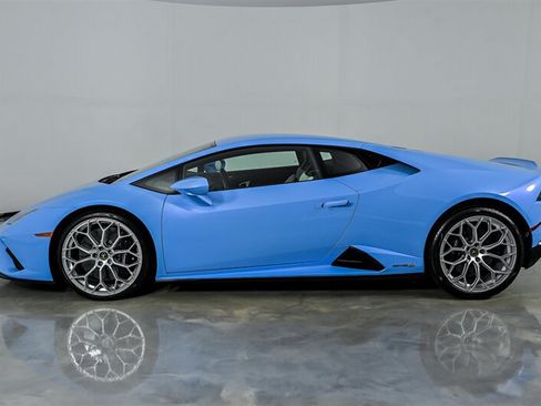Used 2021 Lamborghini Huracan EVO RWD image 6