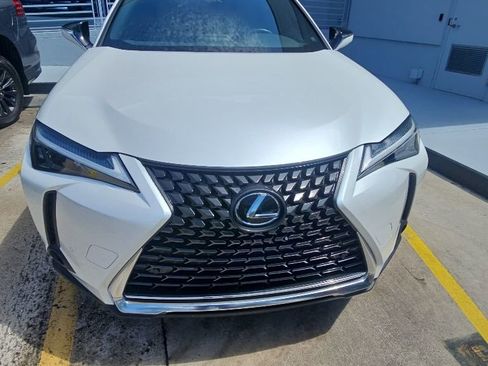 Used 2024 Lexus UX 250h FWD w/ Premium Package image 6