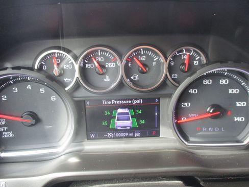 Used 2020 Chevrolet Silverado 1500 LT w/ Texas Edition image 19