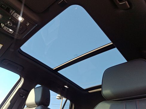 Used 2023 Chevrolet Tahoe RST w/ Sport Performance Package image 15