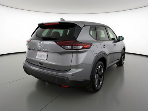 Used 2025 Nissan Rogue SV AWD/4WD image 9
