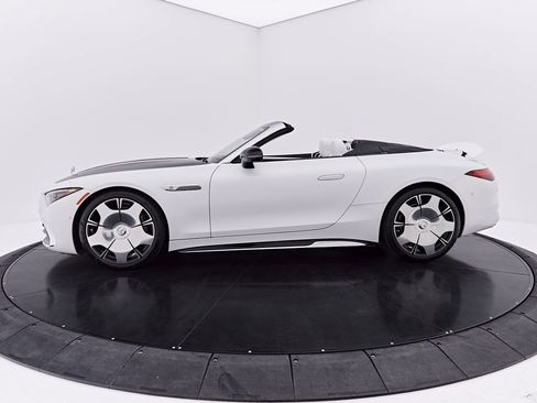 Used 2026 Mercedes-Benz Maybach SL 680 image 22