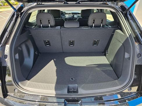 New 2027 Chevrolet Bolt LT w/ Comfort Package FWD image 13