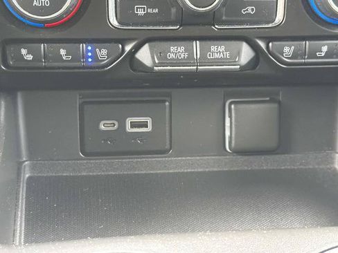 Used 2021 Chevrolet Tahoe Premier w/ Premium Package RWD image 17