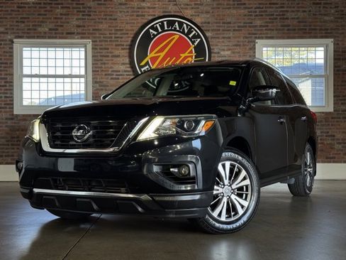 Used 2018 Nissan Pathfinder SV image 1