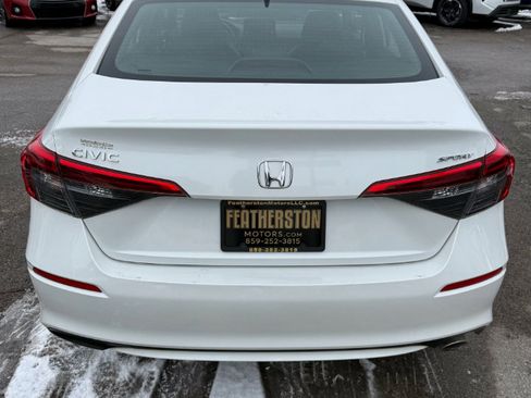 Used 2022 Honda Civic Sport image 11