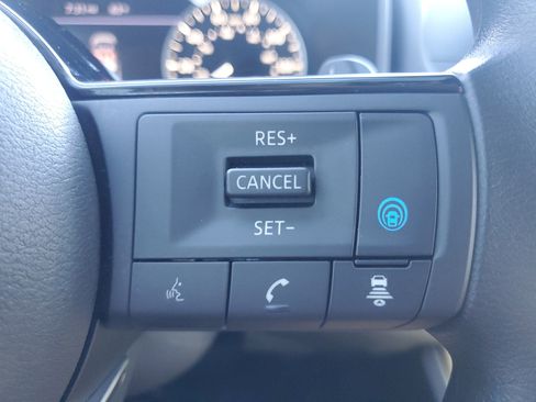 Certified 2023 Nissan Rogue SV image 18