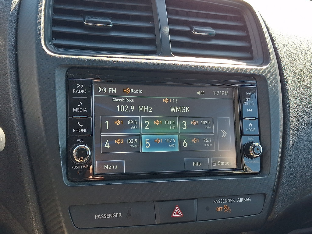 Used 2024 Mitsubishi Outlander Sport ES AWD/4WD image 16