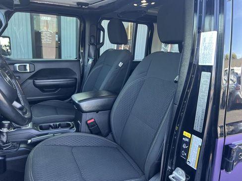 Used 2021 Jeep Wrangler Unlimited Sport image 10