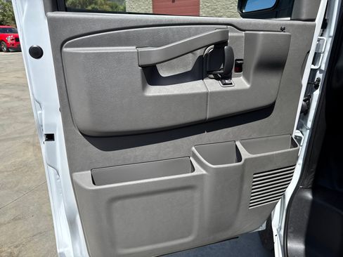 New 2026 GMC Savana 2500 Extended w/ Driver Convenience Package RWD image 30
