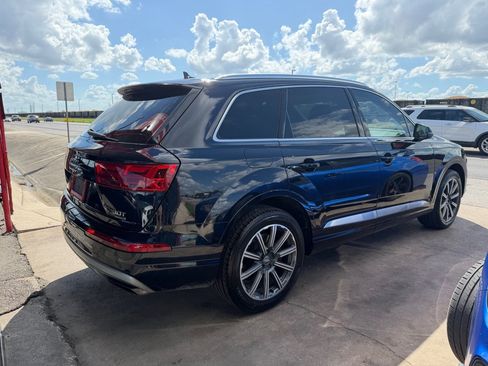 Used 2017 Audi Q7 3.0T Premium Plus w/ Premium Plus Package AWD/4WD image 19